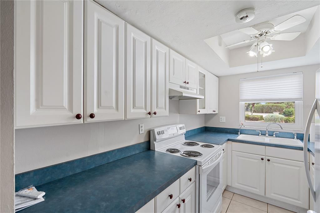 Activo con contrato: $195,000 (2 camas, 2 baños, 934 Pies cuadrados)