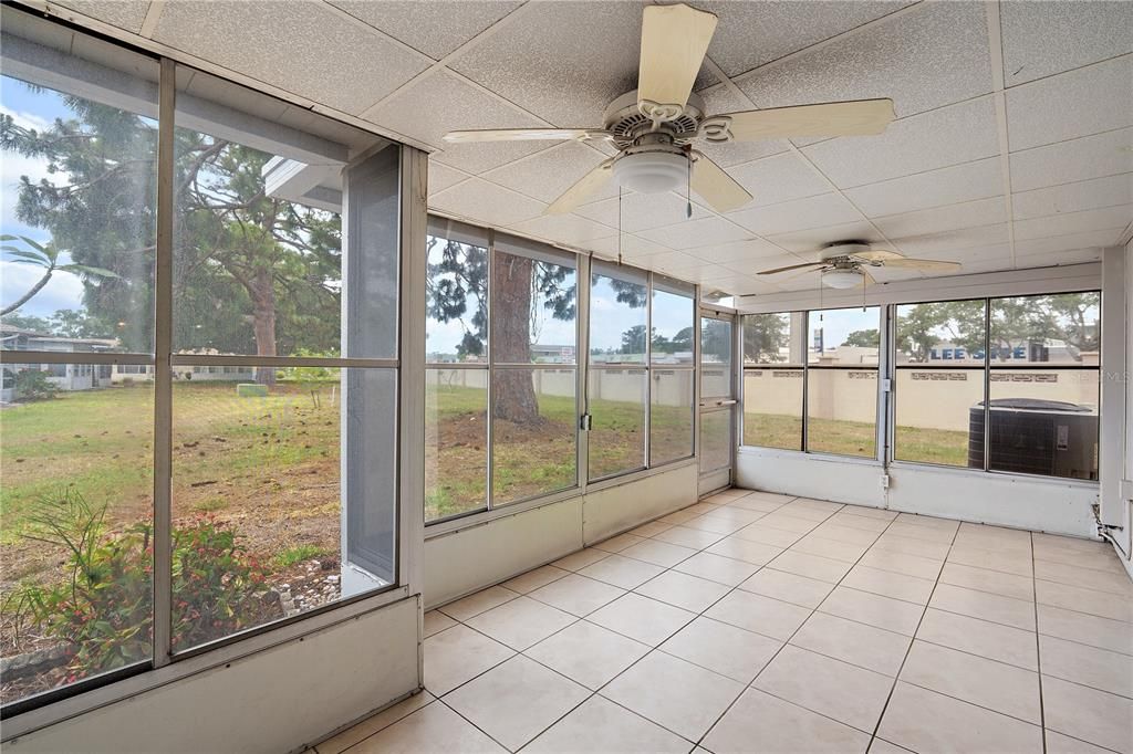 Activo con contrato: $195,000 (2 camas, 2 baños, 934 Pies cuadrados)