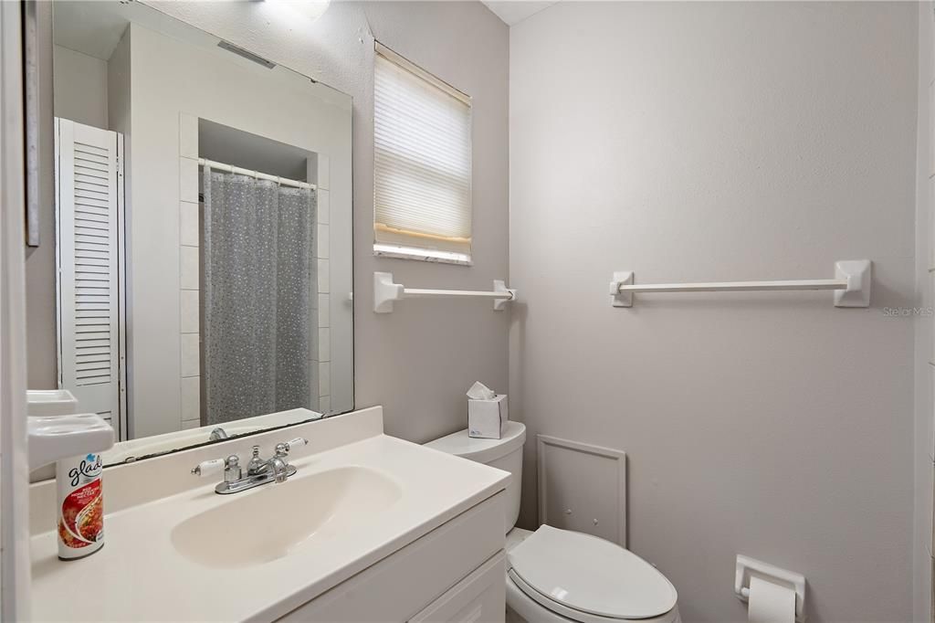 Activo con contrato: $195,000 (2 camas, 2 baños, 934 Pies cuadrados)