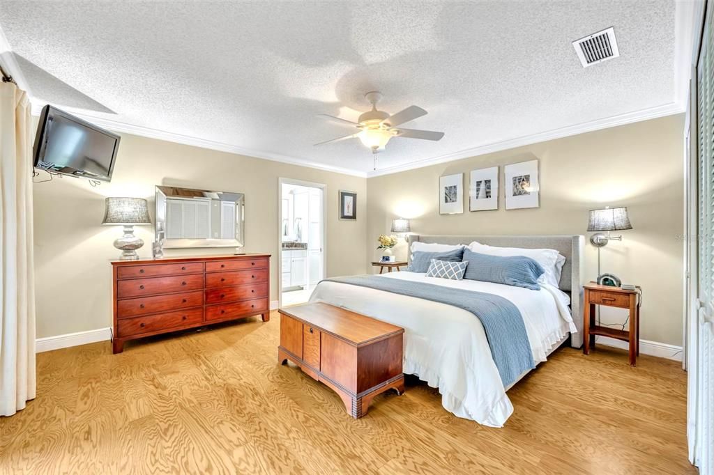 For Sale: $455,900 (3 beds, 2 baths, 1722 Square Feet)