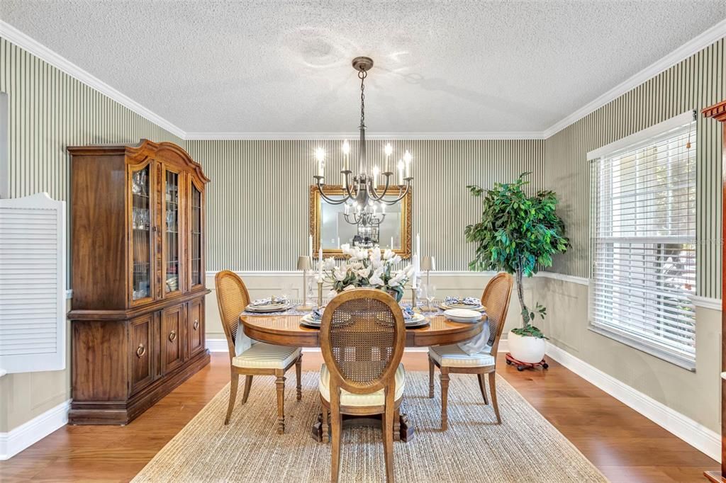 For Sale: $455,900 (3 beds, 2 baths, 1722 Square Feet)