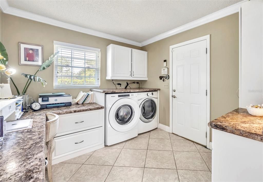 For Sale: $455,900 (3 beds, 2 baths, 1722 Square Feet)