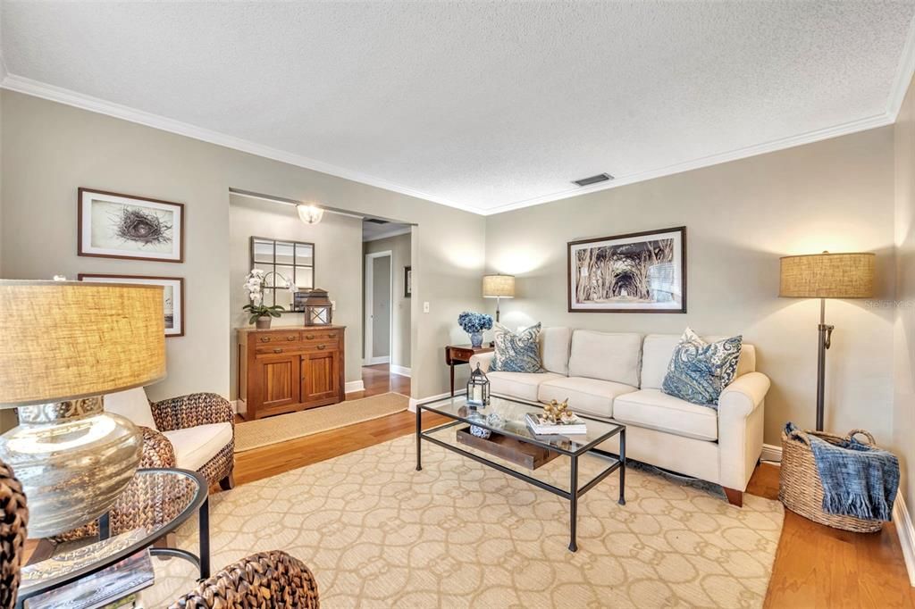 For Sale: $455,900 (3 beds, 2 baths, 1722 Square Feet)