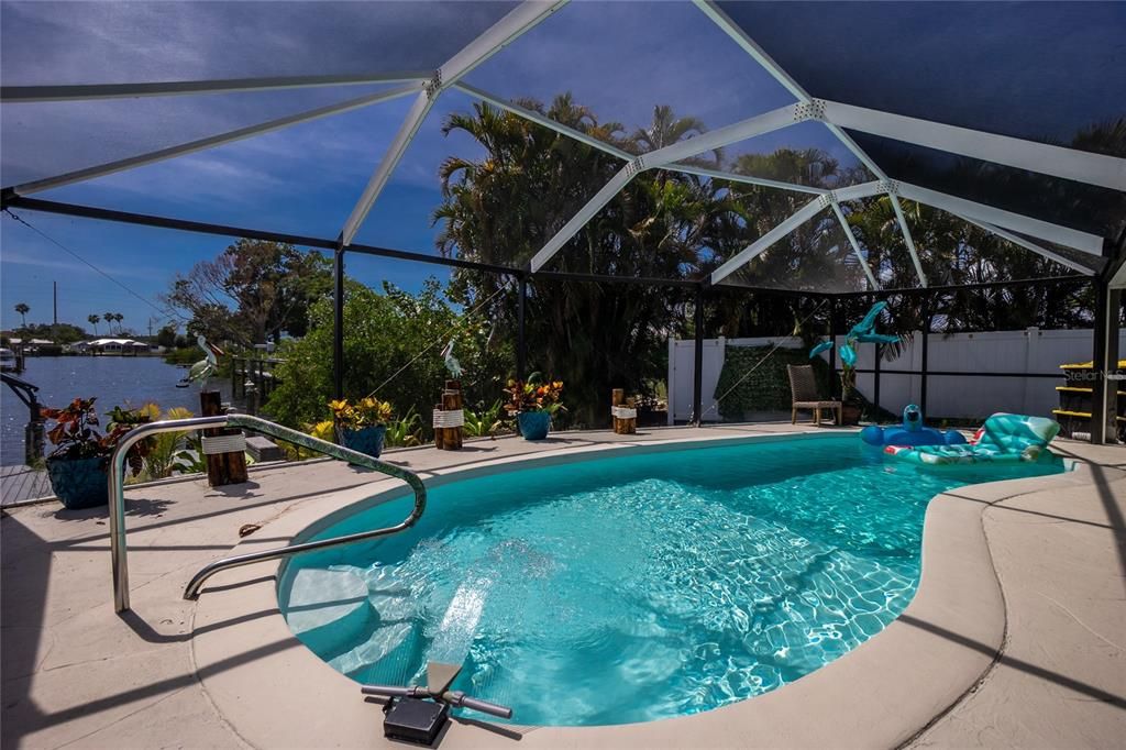 For Sale: $575,000 (2 beds, 2 baths, 1494 Square Feet)