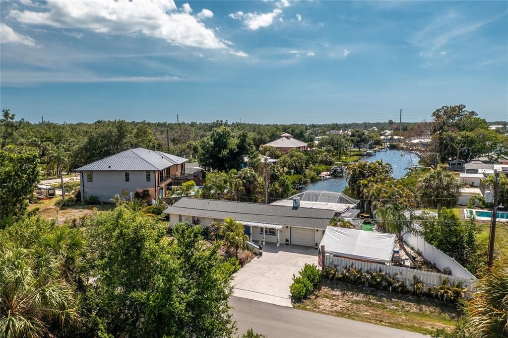 For Sale: $575,000 (2 beds, 2 baths, 1494 Square Feet)