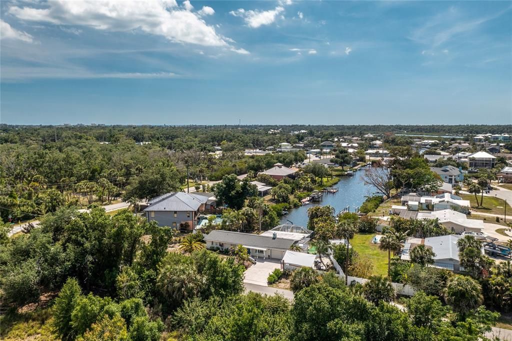 For Sale: $575,000 (2 beds, 2 baths, 1494 Square Feet)