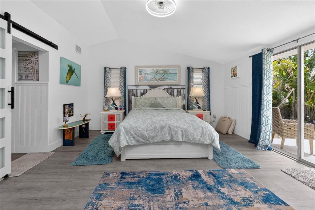 For Sale: $575,000 (2 beds, 2 baths, 1494 Square Feet)