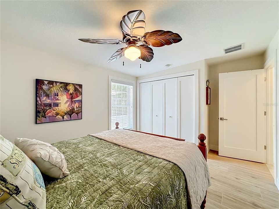For Sale: $1,485,000 (3 beds, 2 baths, 1829 Square Feet)