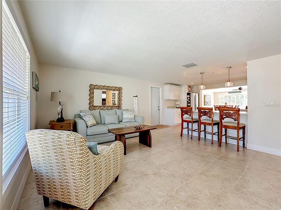 For Sale: $1,485,000 (3 beds, 2 baths, 1829 Square Feet)