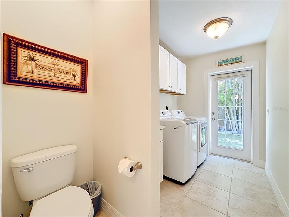For Sale: $1,485,000 (3 beds, 2 baths, 1829 Square Feet)