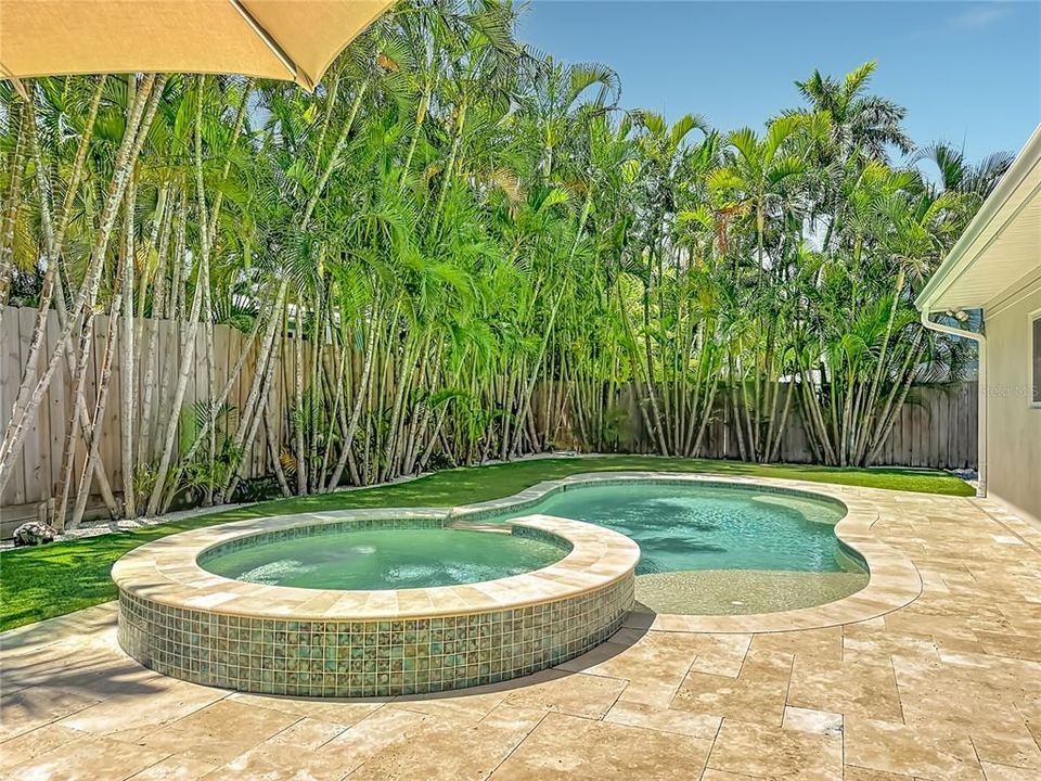 For Sale: $1,485,000 (3 beds, 2 baths, 1829 Square Feet)