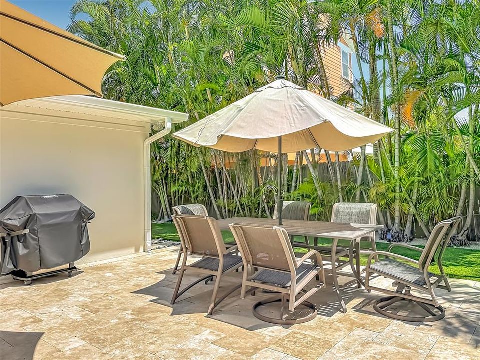 For Sale: $1,485,000 (3 beds, 2 baths, 1829 Square Feet)
