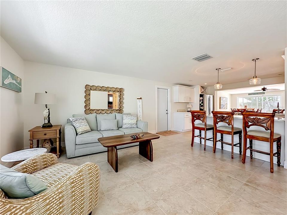 For Sale: $1,485,000 (3 beds, 2 baths, 1829 Square Feet)