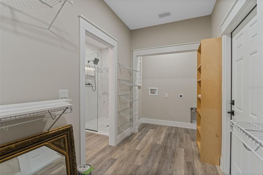 For Sale: $394,900 (3 beds, 2 baths, 1800 Square Feet)