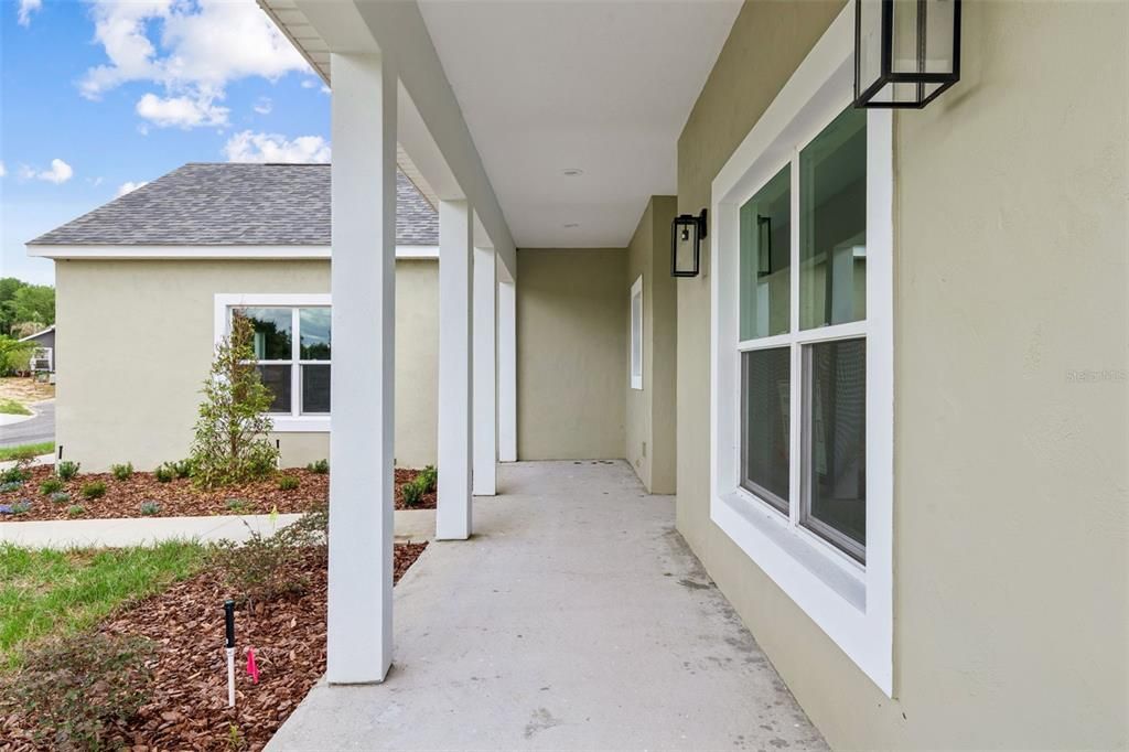For Sale: $394,900 (3 beds, 2 baths, 1800 Square Feet)
