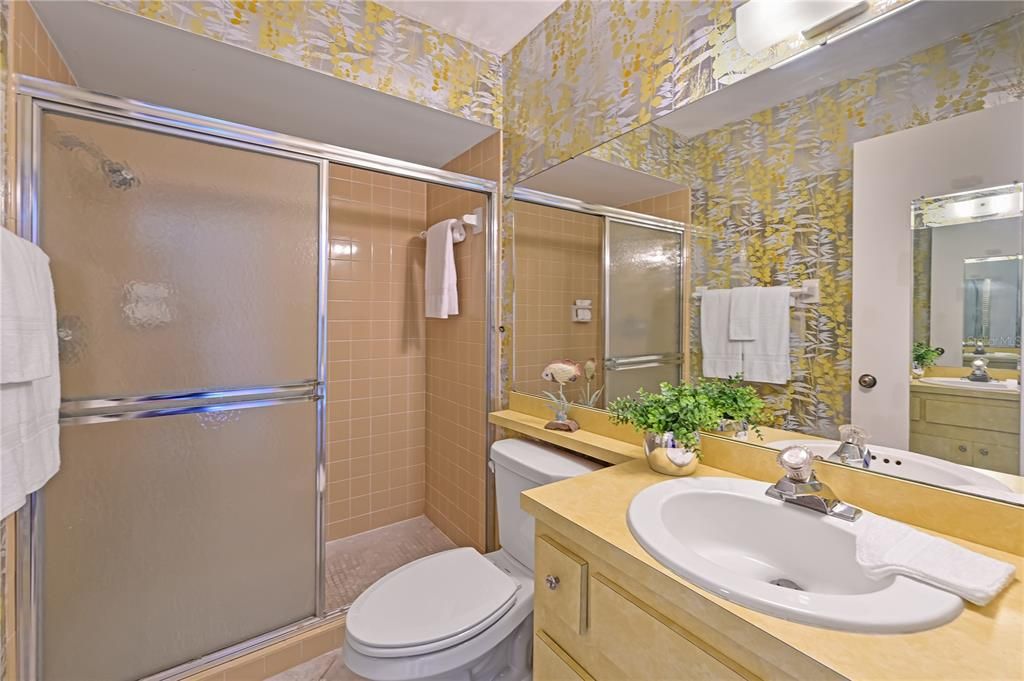 На продажу: $328,000 (2 спален, 2 ванн, 1314 Квадратных фут)