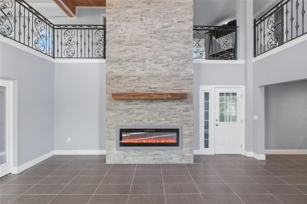 En Venta: $1,299,000 (8 camas, 5 baños, 6494 Pies cuadrados)