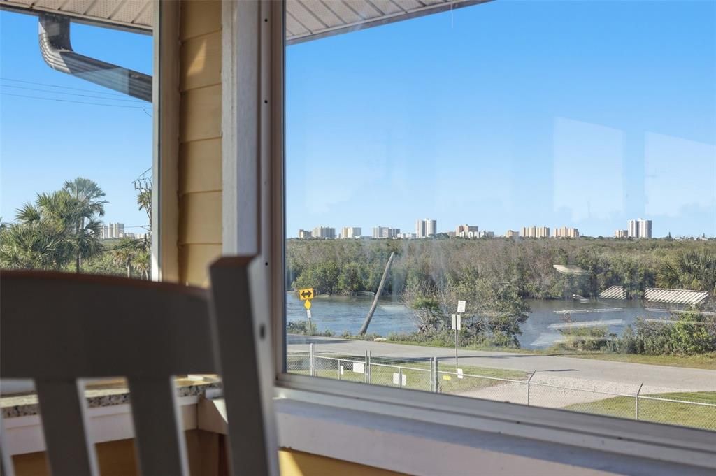 En Venta: $1,299,000 (8 camas, 5 baños, 6494 Pies cuadrados)
