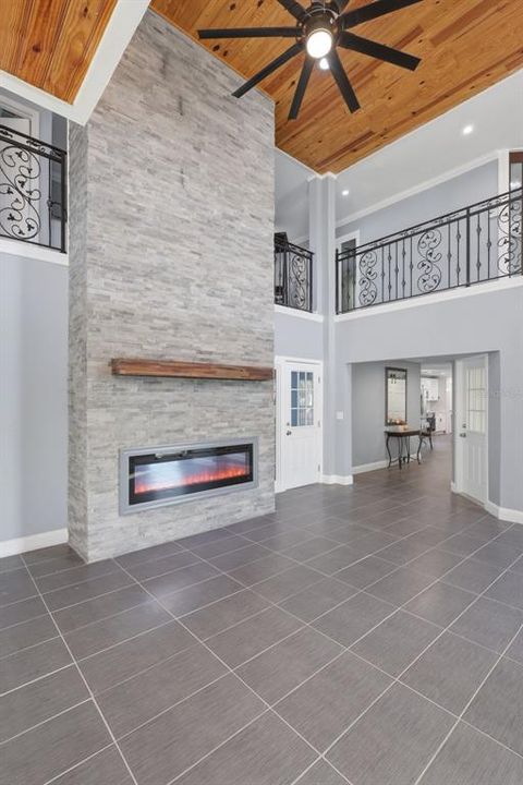 En Venta: $1,299,000 (8 camas, 5 baños, 6494 Pies cuadrados)