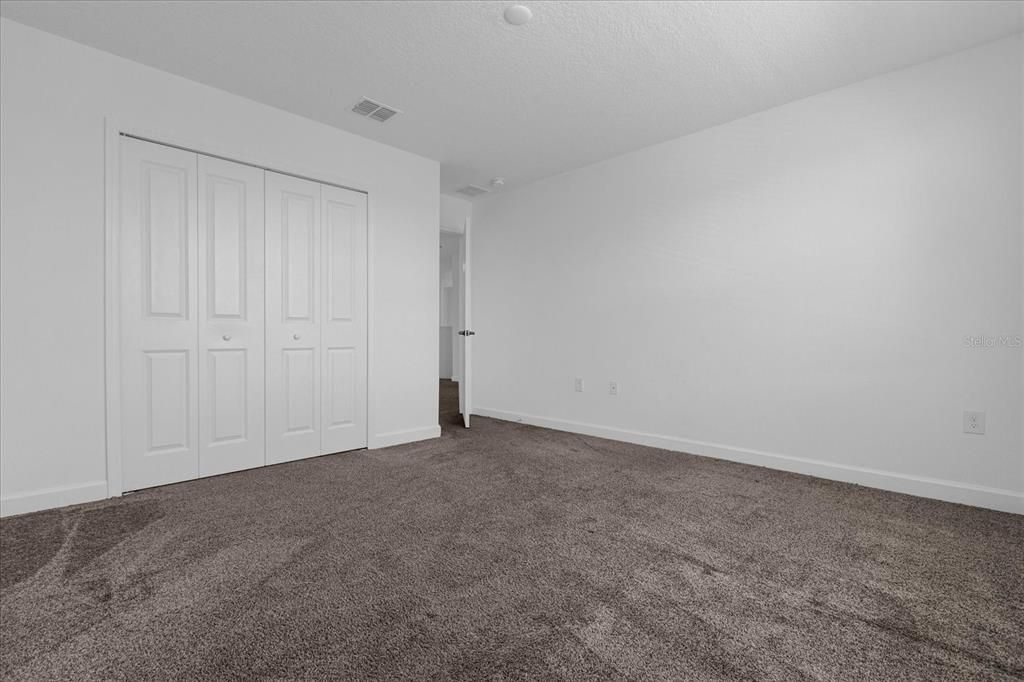 Active With Contract: $2,750 (4 beds, 2 baths, 2921 Square Feet)