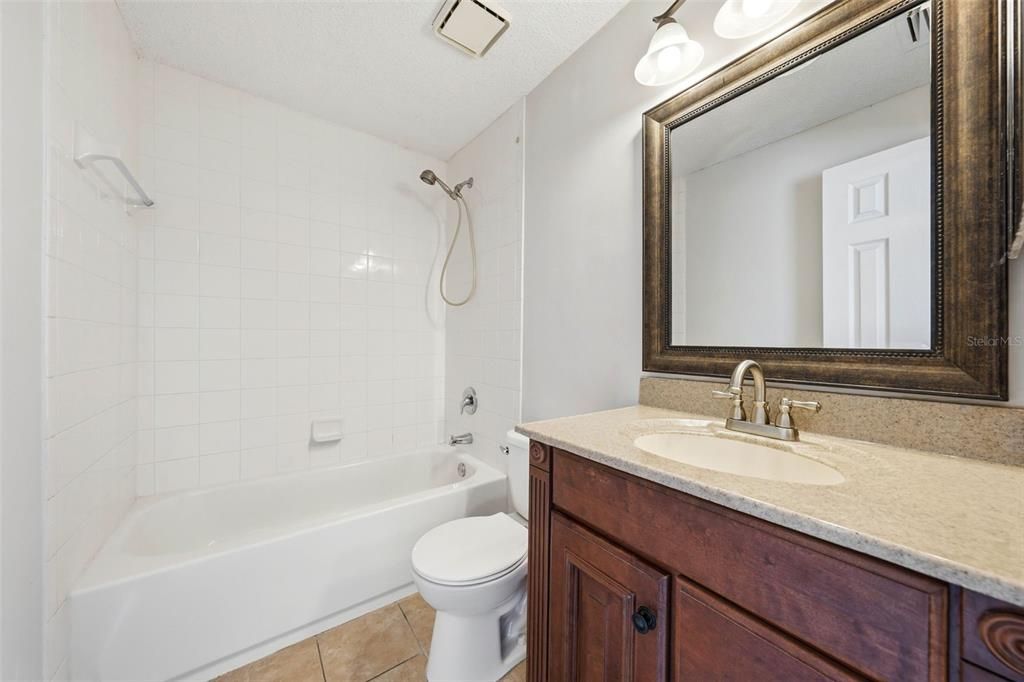 В аренду: $1,750 (3 спален, 2 ванн, 1151 Квадратных фут)