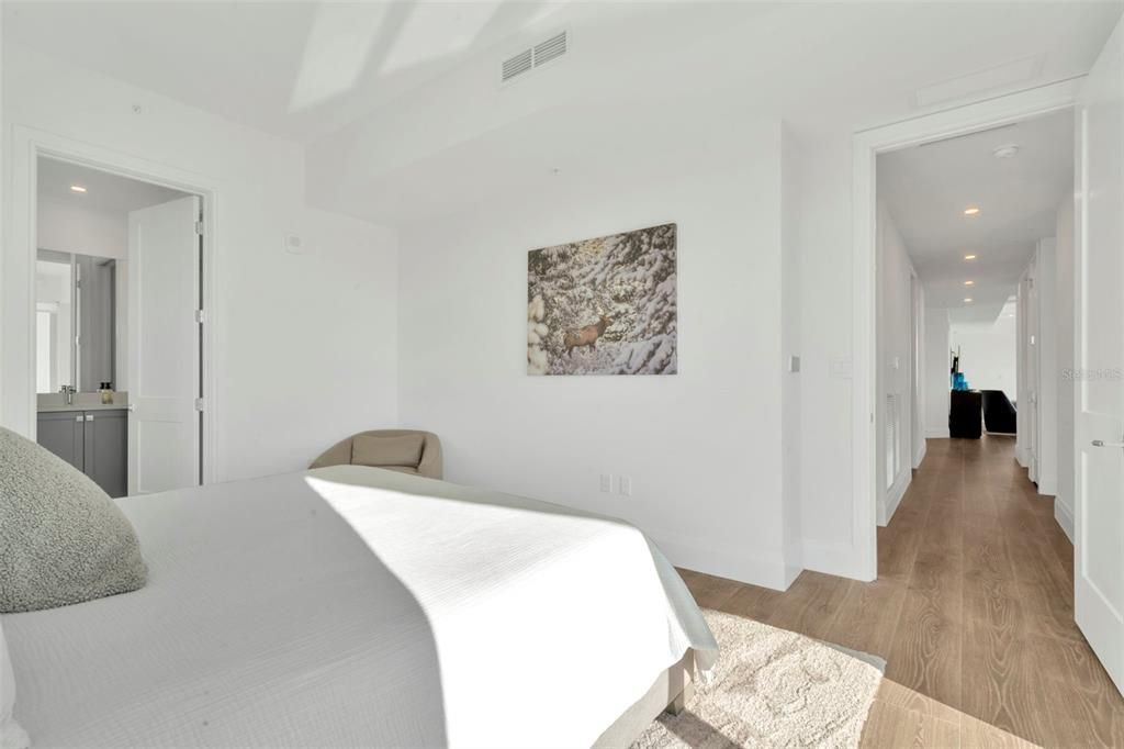 For Rent: $15,400 (3 beds, 3 baths, 2538 Square Feet)