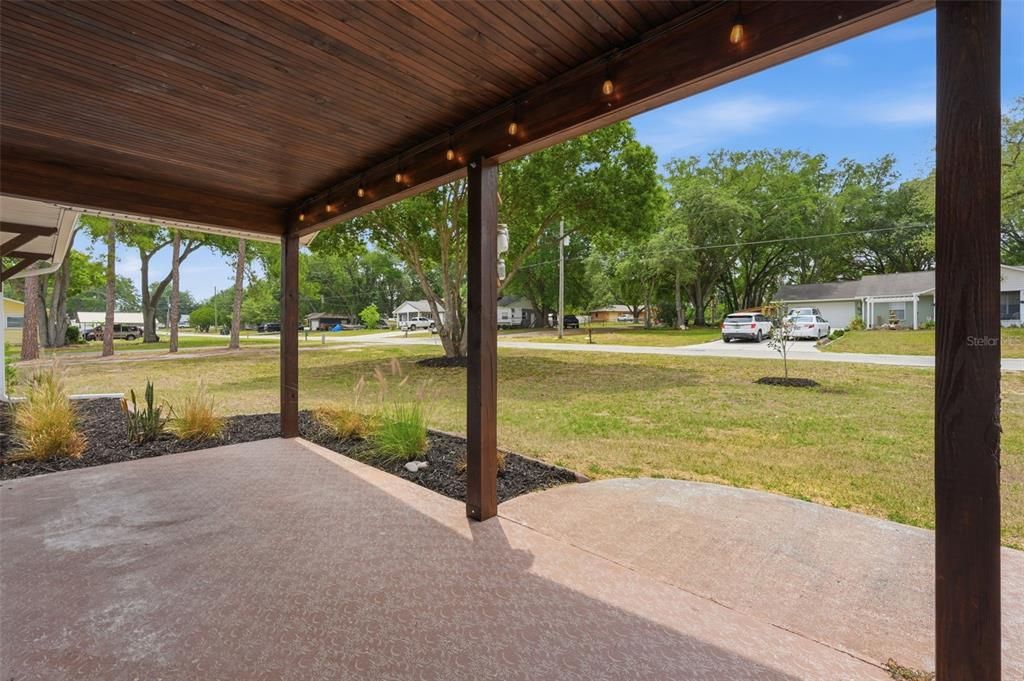 En Venta: $460,000 (3 camas, 2 baños, 1600 Pies cuadrados)