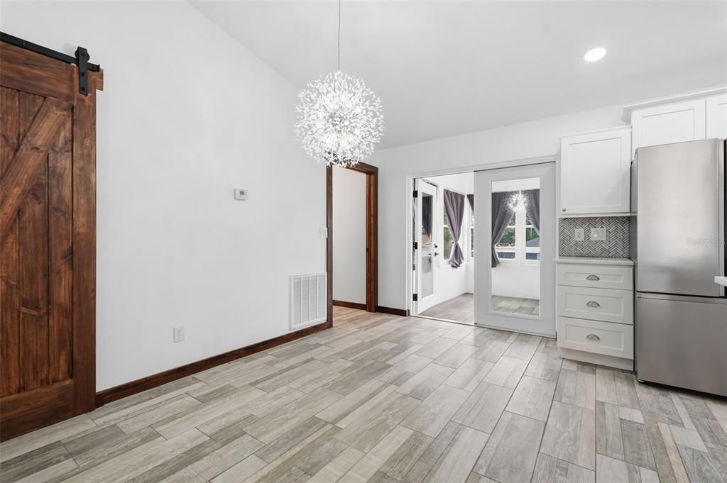 En Venta: $460,000 (3 camas, 2 baños, 1600 Pies cuadrados)