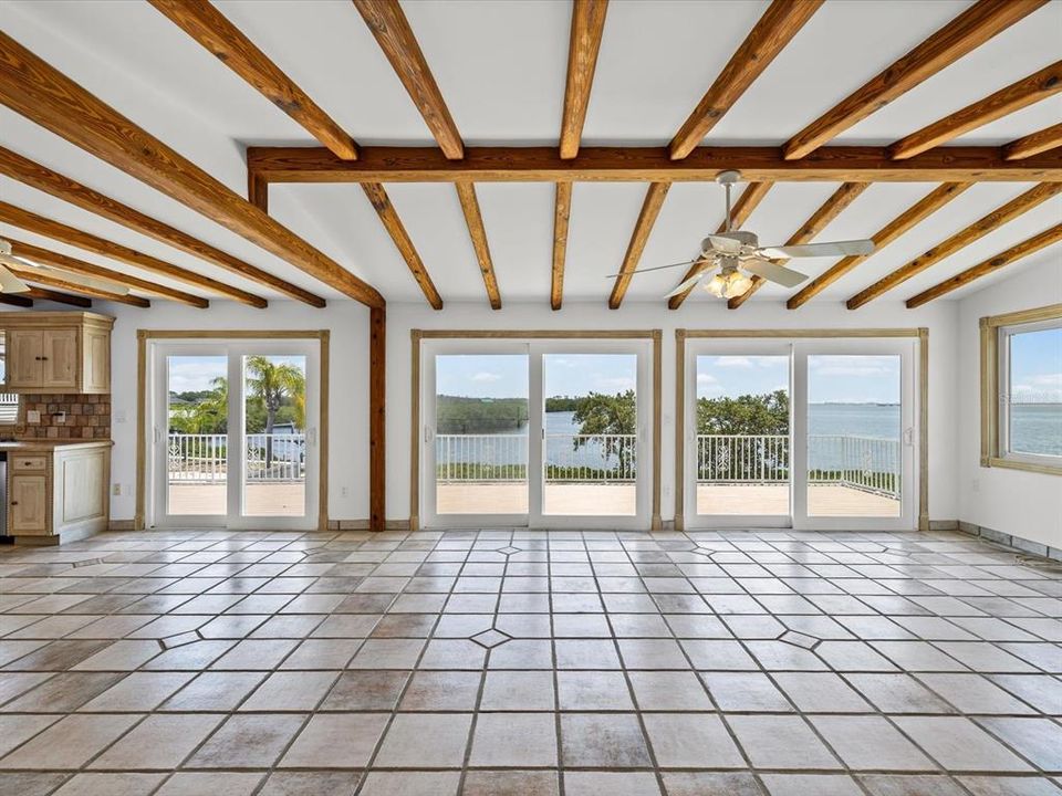 На продажу: $995,000 (2 спален, 3 ванн, 1440 Квадратных фут)