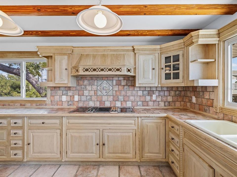 На продажу: $995,000 (2 спален, 3 ванн, 1440 Квадратных фут)