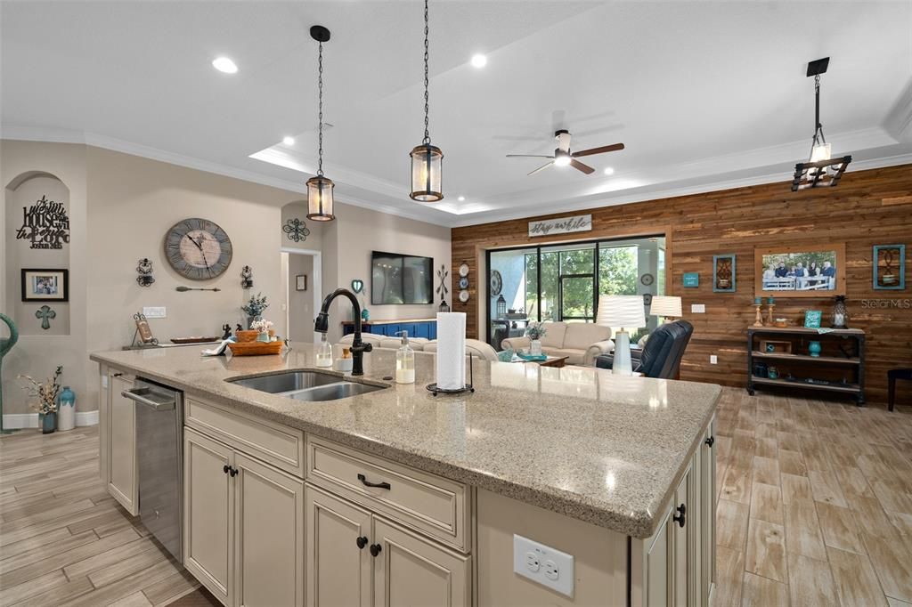 For Sale: $510,000 (2 beds, 2 baths, 1878 Square Feet)