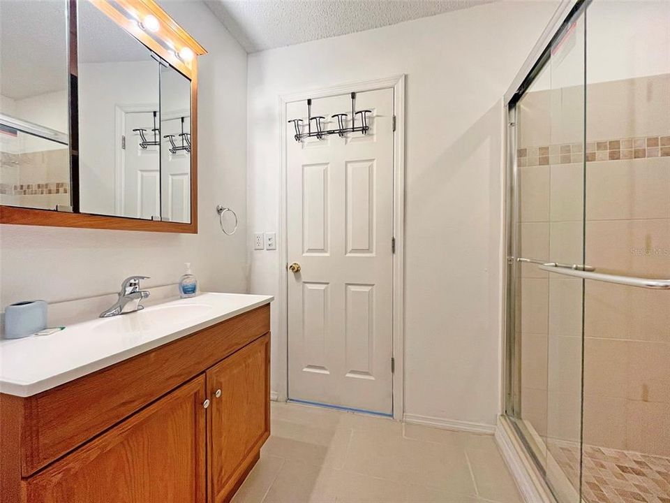 En Venta: $525,000 (6 camas, 5 baños, 2834 Pies cuadrados)