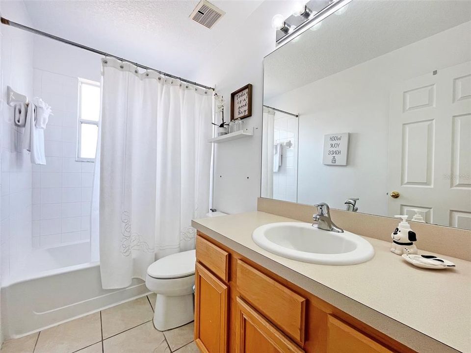 En Venta: $525,000 (6 camas, 5 baños, 2834 Pies cuadrados)