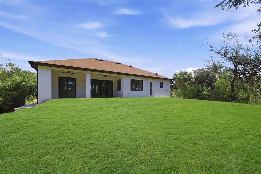 Active With Contract: $435,000 (3 beds, 2 baths, 1890 Square Feet)