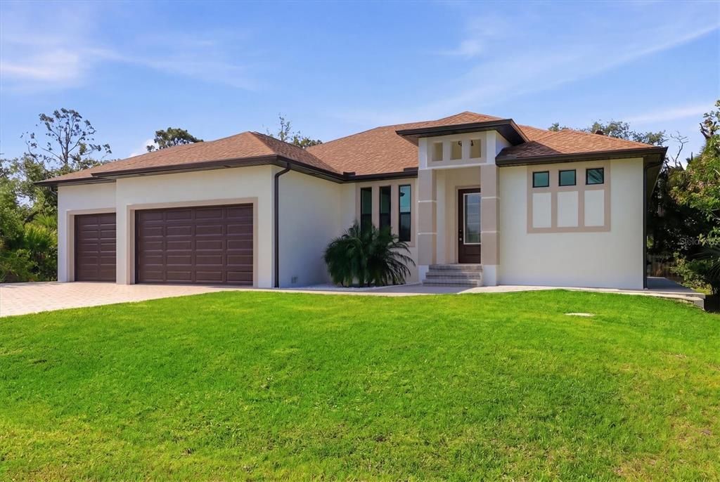 Active With Contract: $435,000 (3 beds, 2 baths, 1890 Square Feet)