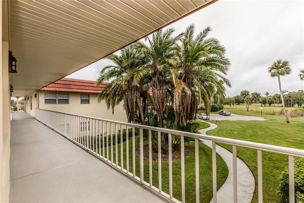 For Rent: $1,550 (1 beds, 1 baths, 750 Square Feet)