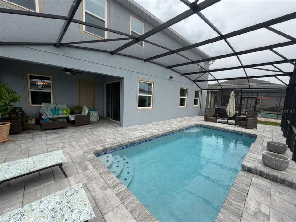 En Venta: $799,990 (5 camas, 4 baños, 4384 Pies cuadrados)