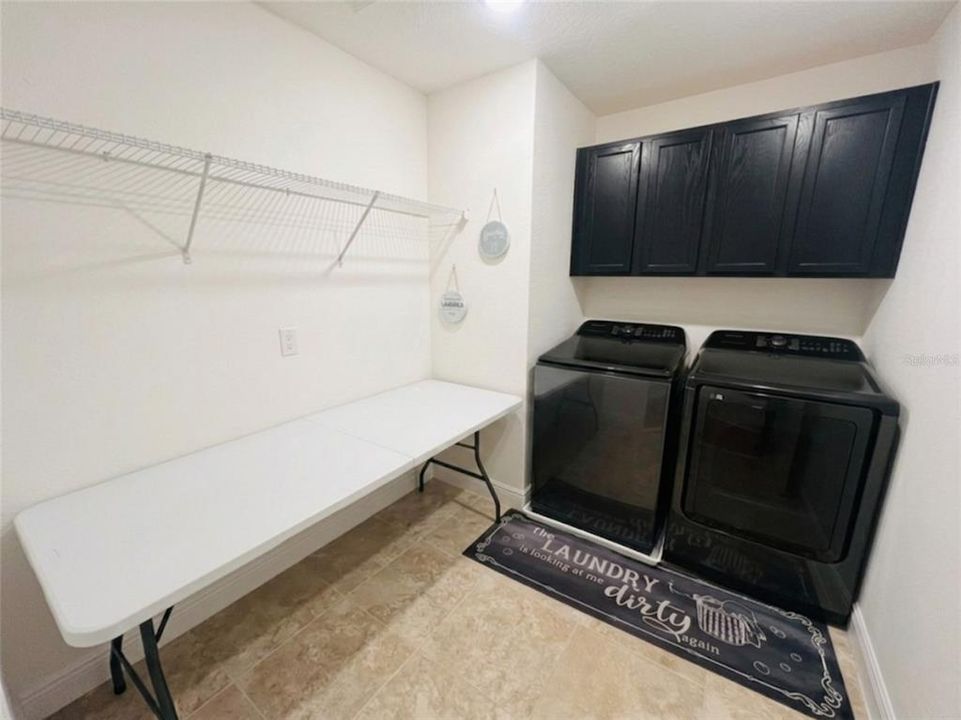 En Venta: $799,990 (5 camas, 4 baños, 4384 Pies cuadrados)