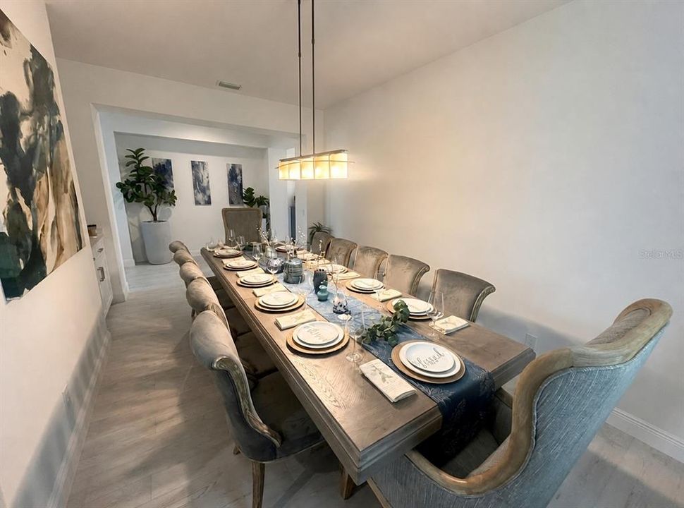 En Venta: $799,990 (5 camas, 4 baños, 4384 Pies cuadrados)