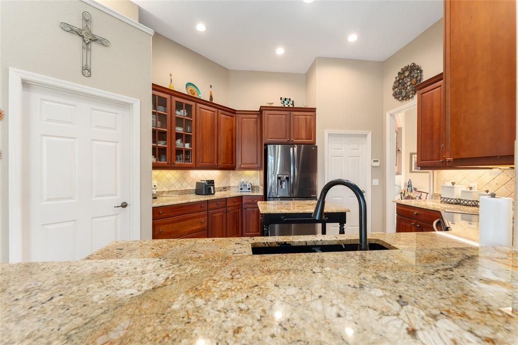 For Sale: $849,900 (3 beds, 2 baths, 2427 Square Feet)
