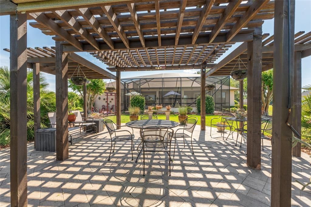 For Sale: $849,900 (3 beds, 2 baths, 2427 Square Feet)