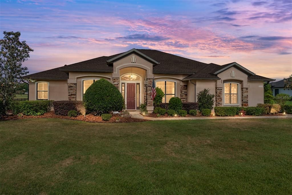 For Sale: $849,900 (3 beds, 2 baths, 2427 Square Feet)