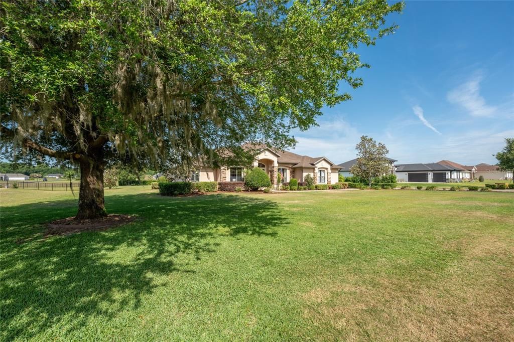 For Sale: $849,900 (3 beds, 2 baths, 2427 Square Feet)