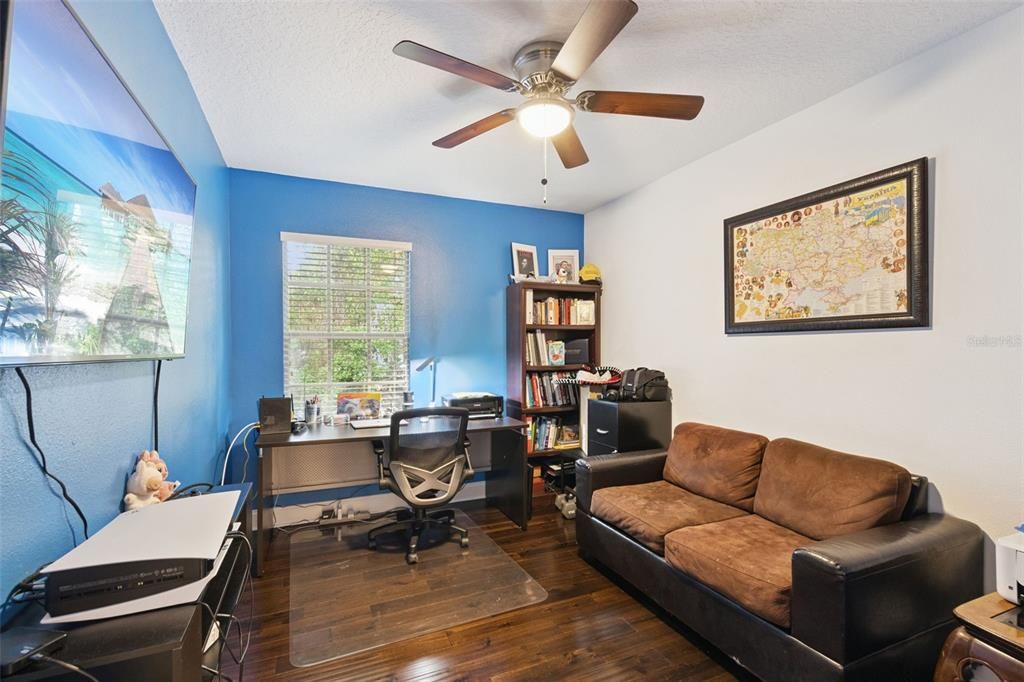En Venta: $299,900 (3 camas, 2 baños, 1657 Pies cuadrados)