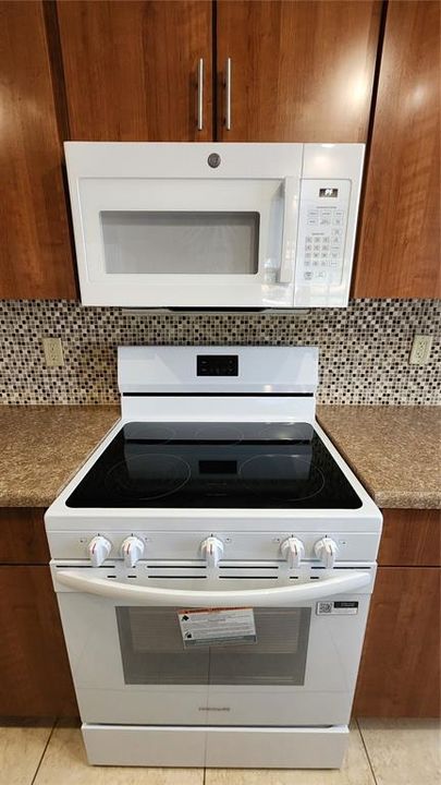В аренду: $1,600 (2 спален, 1 ванн, 1119 Квадратных фут)