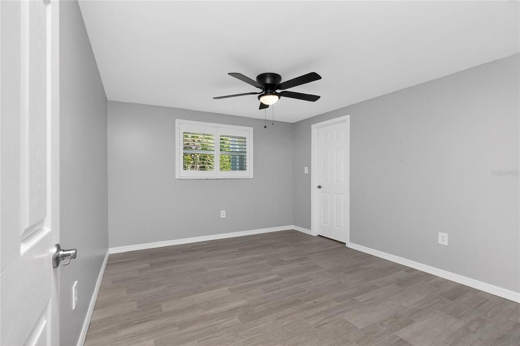 Activo con contrato: $485,000 (3 camas, 2 baños, 2432 Pies cuadrados)