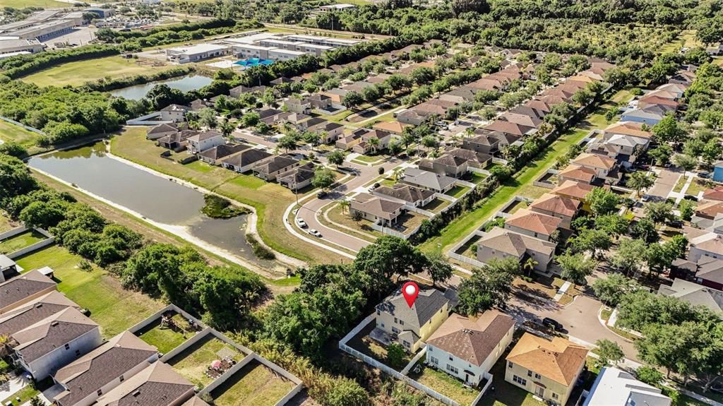 Activo con contrato: $399,900 (5 camas, 2 baños, 3146 Pies cuadrados)