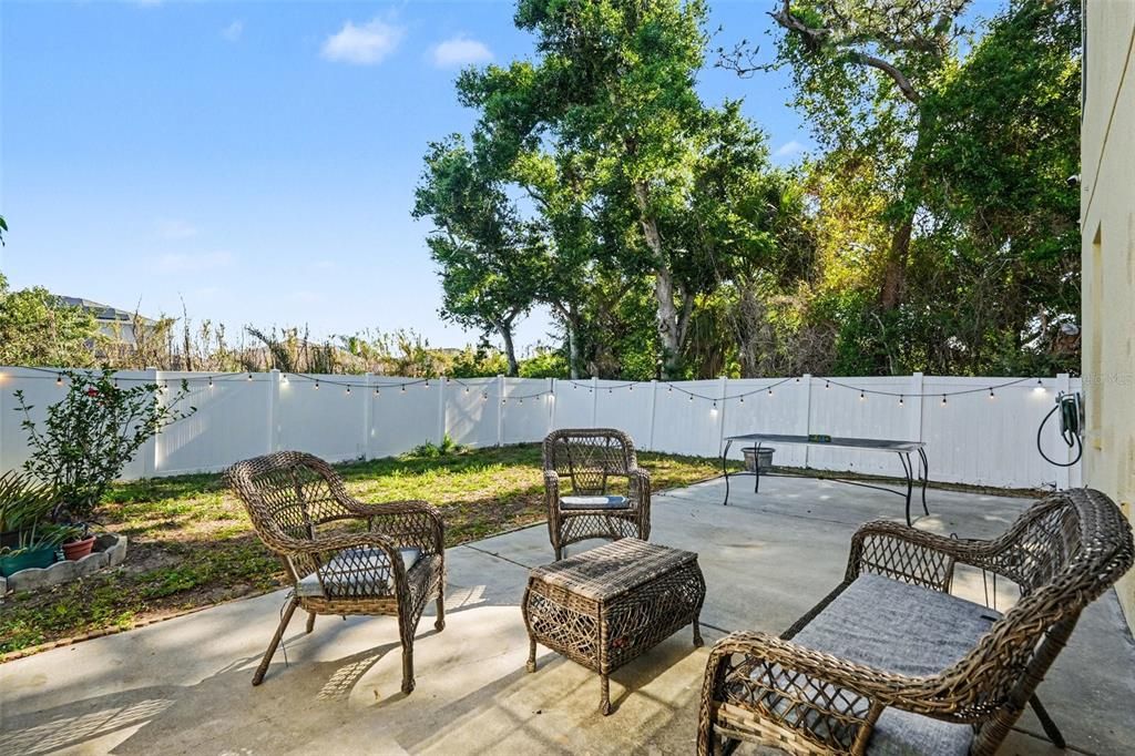 Activo con contrato: $399,900 (5 camas, 2 baños, 3146 Pies cuadrados)