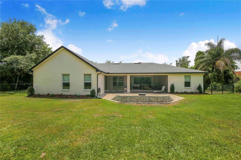 For Sale: $579,900 (4 beds, 2 baths, 2386 Square Feet)