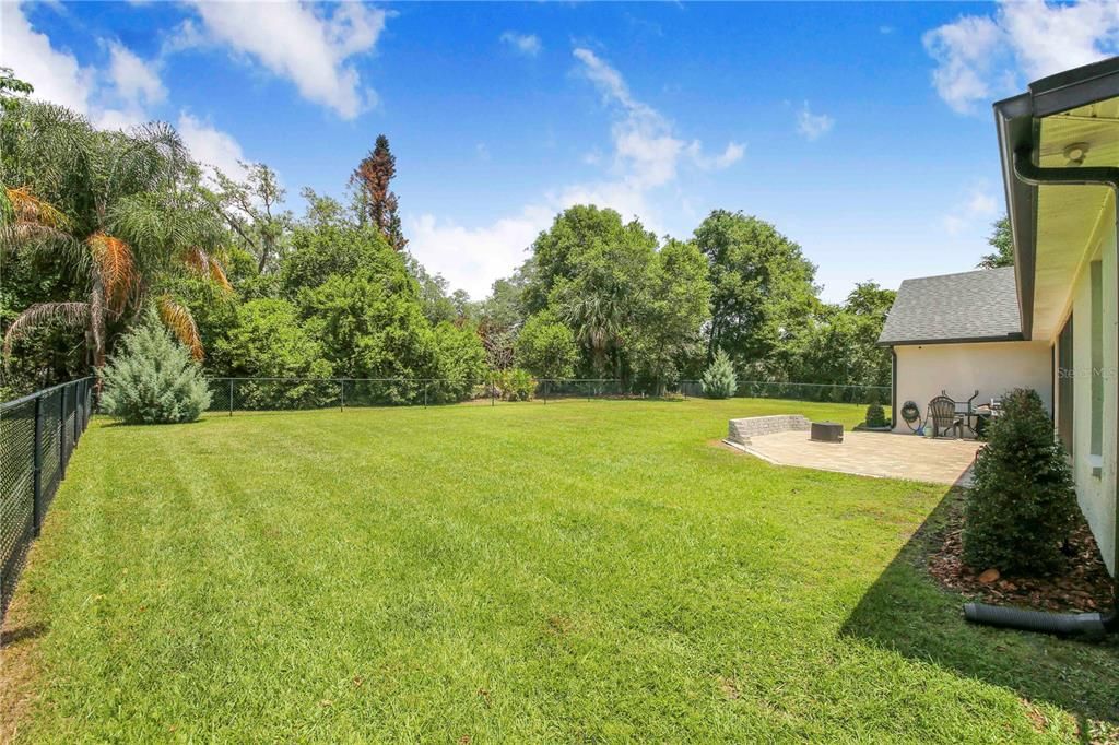For Sale: $579,900 (4 beds, 2 baths, 2386 Square Feet)